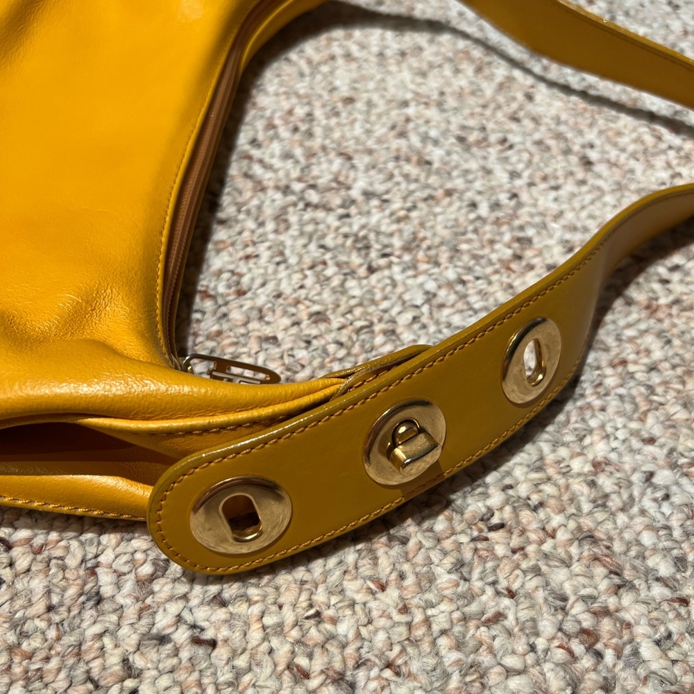 TOSCA BLU Mustard Leather Shoulder Bag